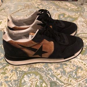 Golden Goose Sneakers. Running